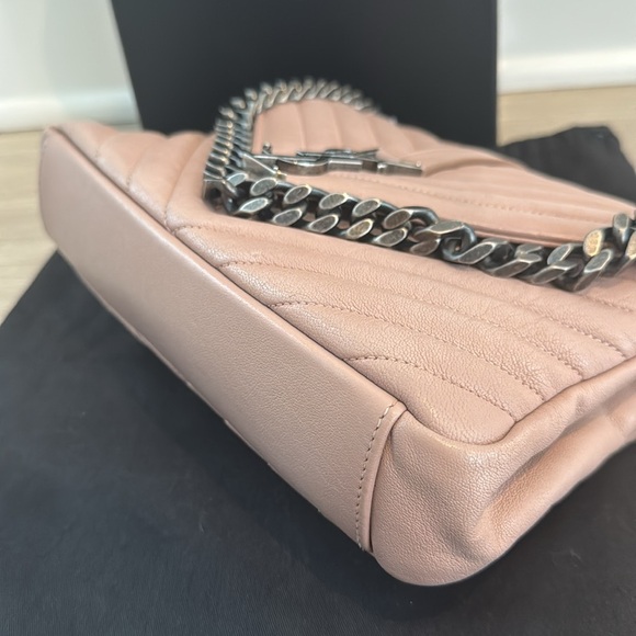 ‼️SOLD‼️Saint Laurent Classic College Bag Matelasse Chevron Leather Medium - Picture 6 of 17